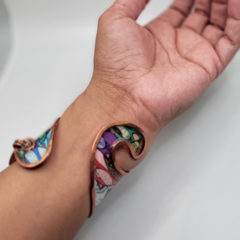 Cat Cuff - Picture 2 of 11